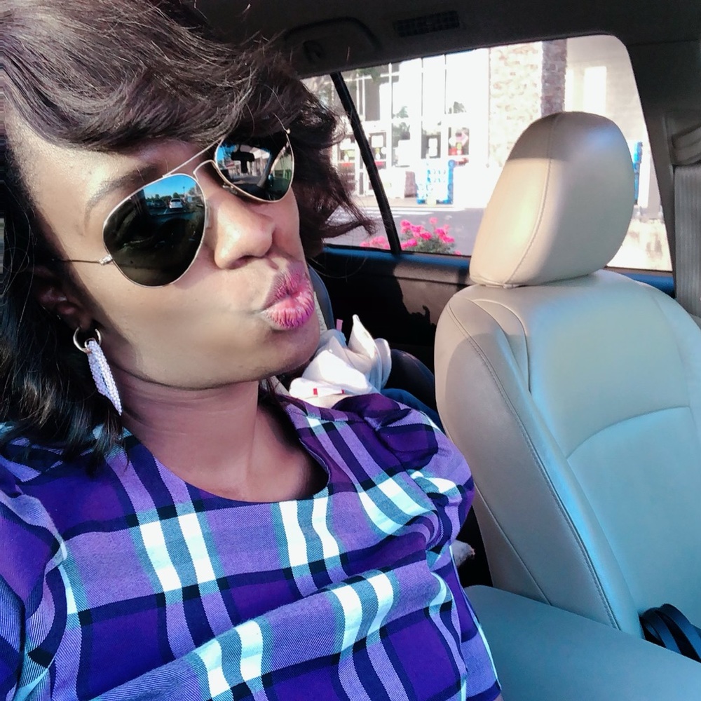 Meet your Posher, Mariza